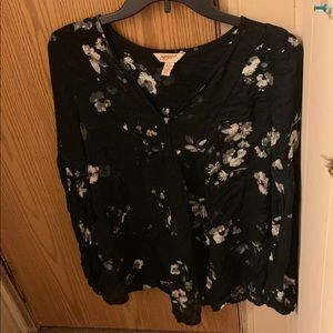 Women’s shirt